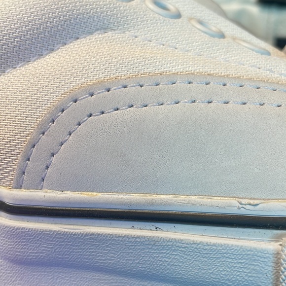 Vans 45 LX amazing pair of shoes in True White. Men’s 7.5 or women’s 9.0. - Picture 10 of 16